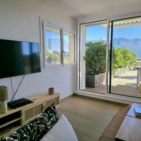 Casa B-Luxury Rooftop Apartment With Panoramic Sea View