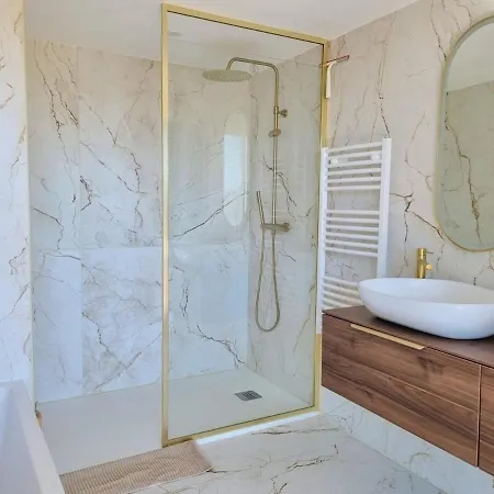 Casa B-Luxury Rooftop Apartment With Panoramic Sea View *
