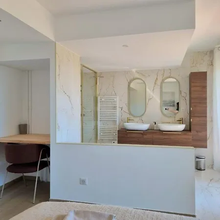 Lägenhet Casa B-Luxury Rooftop Apartment With Panoramic Sea View Cassis