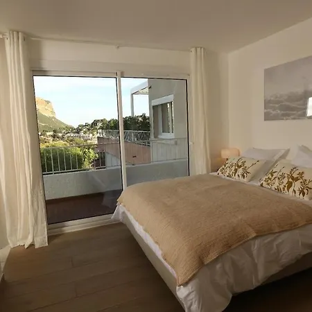 Casa B-Luxury Rooftop Apartment With Panoramic Sea View Cassis